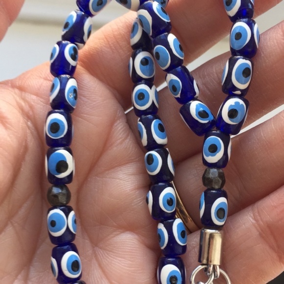 Unisex - Authentic Hand Painted Dubai Evil Eyes Chant - Picture 4 of 5